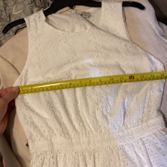 J.Crew white eyelet dress lined - Picture 7 of 9